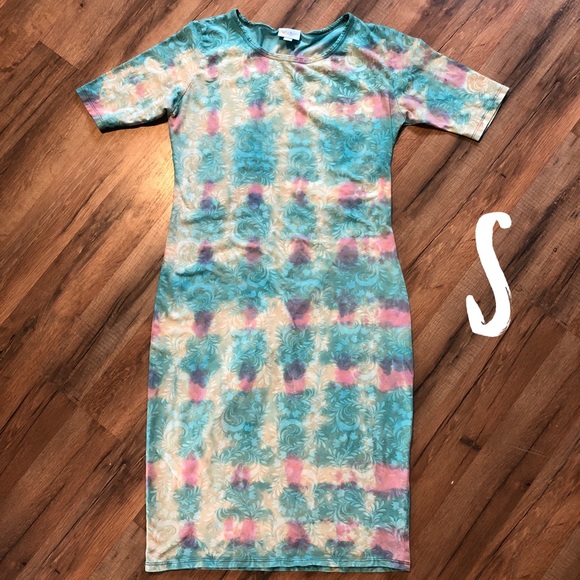 Small Tie Dye Lularoe Julia Dress - Picture 1 of 1
